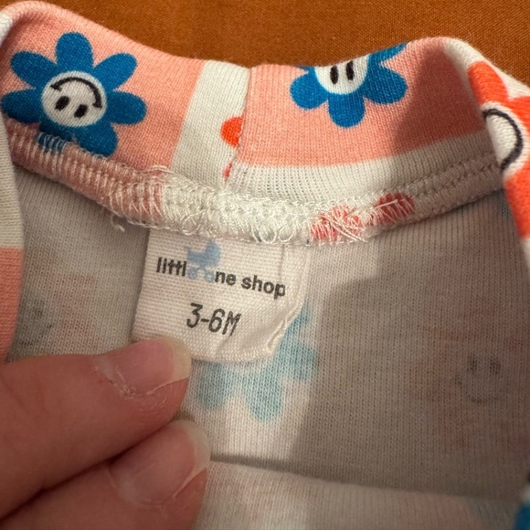 Little One Shop Floral Red and Blue shorts set for kids - Picture 9 of 11